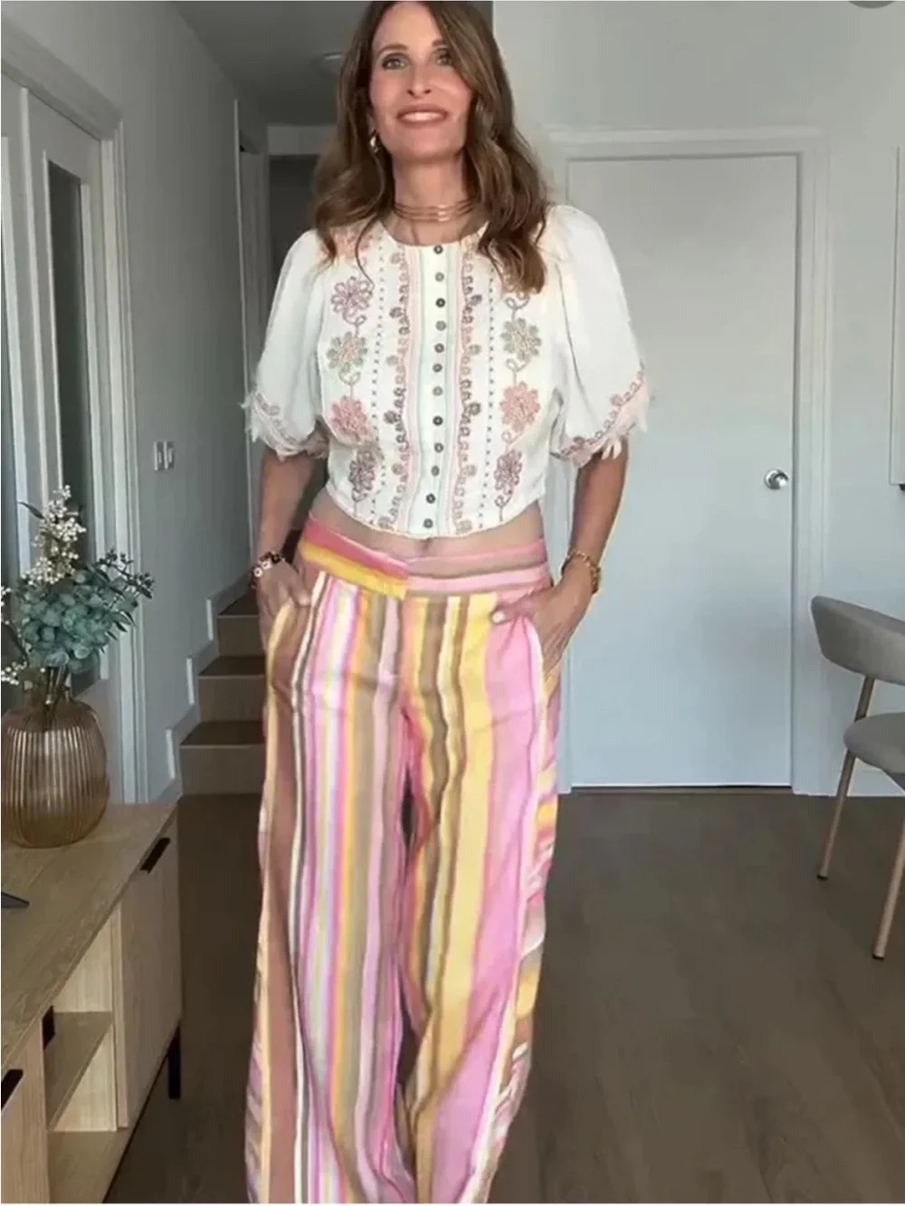 Zara White Embroidered Button-Front Crop Top with Multicolor Accents